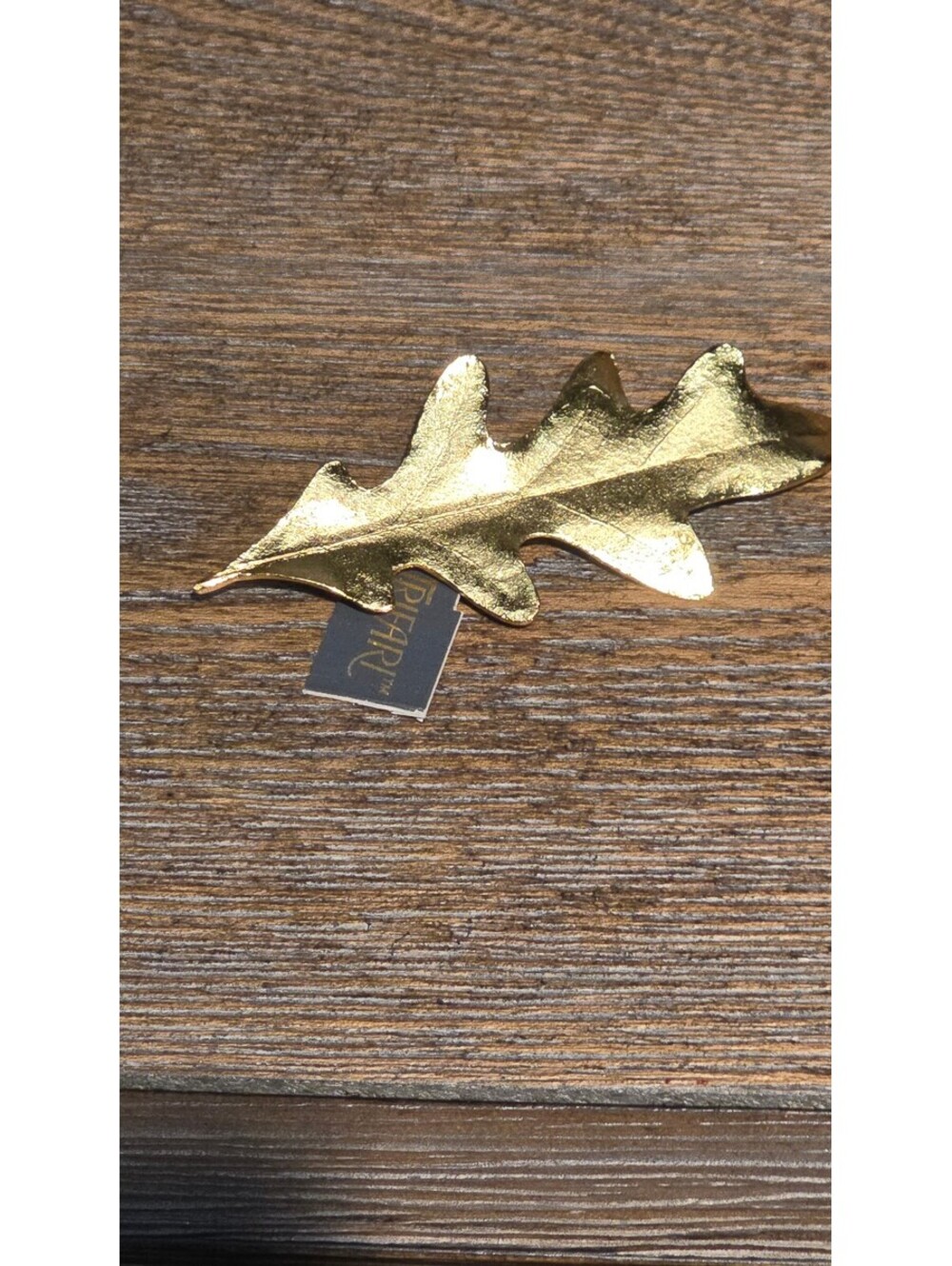 Vintage Trifari Leaf Brooch w original tag